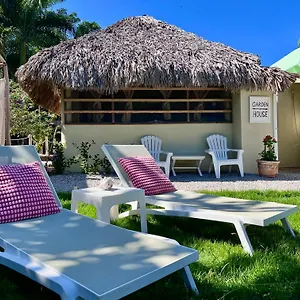 Garden House By Yoga Petraki Apartamento